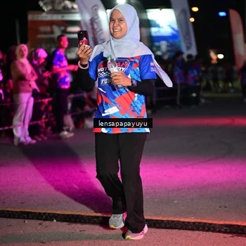 Runner Photo 6059255
