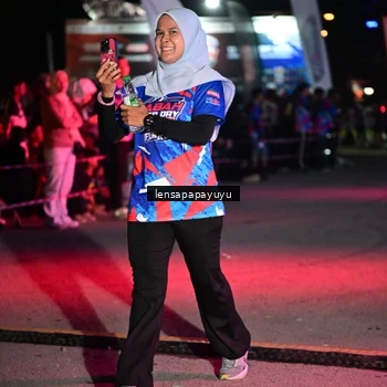 Runner Photo 6059256
