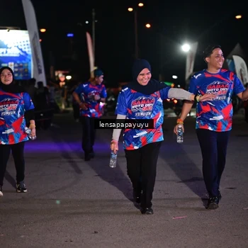 Runner Photo 6059431