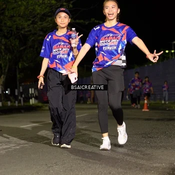 Runner Photo 6059691