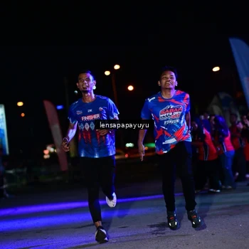 Runner Photo 6059911