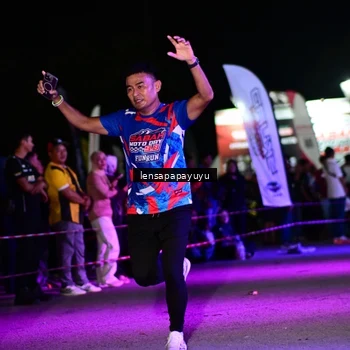 Runner Photo 6059976