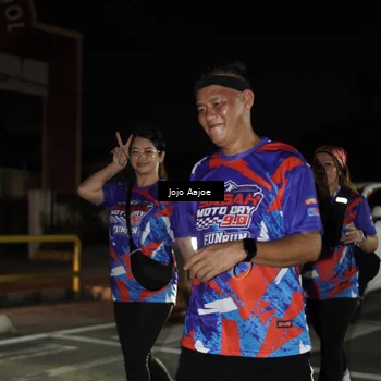 Runner Photo 6060102