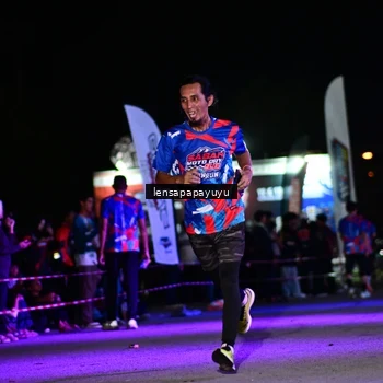 Runner Photo 6060113