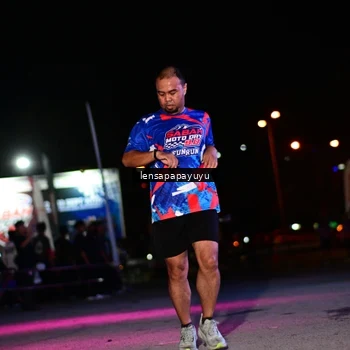 Runner Photo 6060354