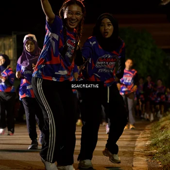 Runner Photo 6061000