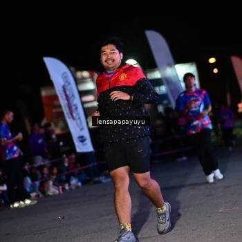 Runner Photo 6061122