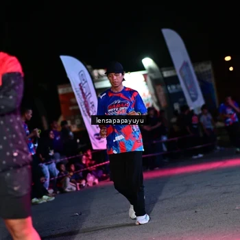 Runner Photo 6061134