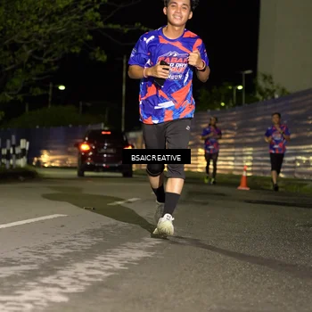 Runner Photo 6061330