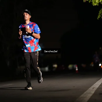 Runner Photo 6061415