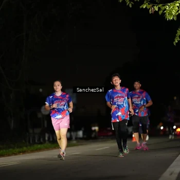 Runner Photo 6061454