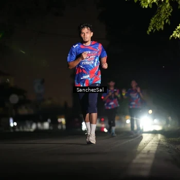 Runner Photo 6061595