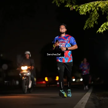 Runner Photo 6061659