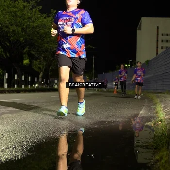 Runner Photo 6061737