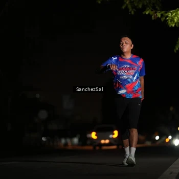 Runner Photo 6061745