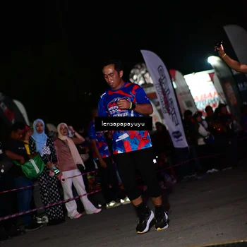 Runner Photo 6061843