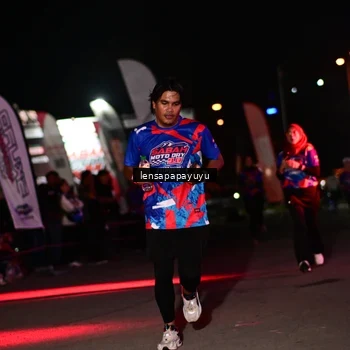 Runner Photo 6062052