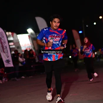 Runner Photo 6062059