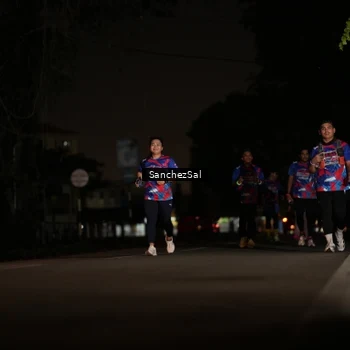 Runner Photo 6062090