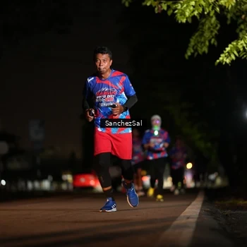 Runner Photo 6062098
