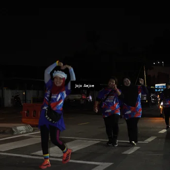 Runner Photo 6062102