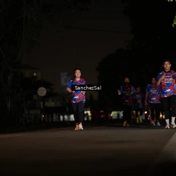 Runner Photo 6062109