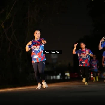 Runner Photo 6062117