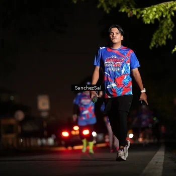 Runner Photo 6062123