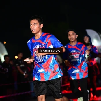 Runner Photo 6062132