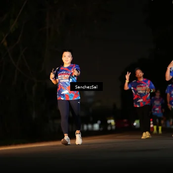 Runner Photo 6062144