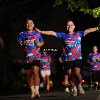Runner Photo 6062168
