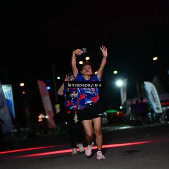 Runner Photo 6062181