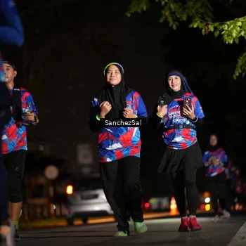 Runner Photo 6062200