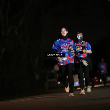 Runner Photo 6062212