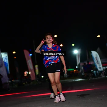Runner Photo 6062214