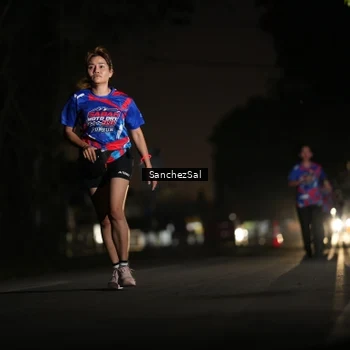 Runner Photo 6062253