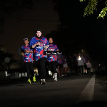 Runner Photo 6062302