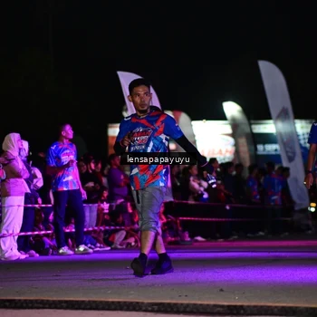 Runner Photo 6062314