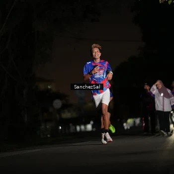 Runner Photo 6062336