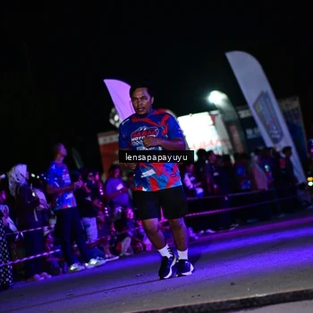 Runner Photo 6062350