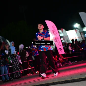 Runner Photo 6062371