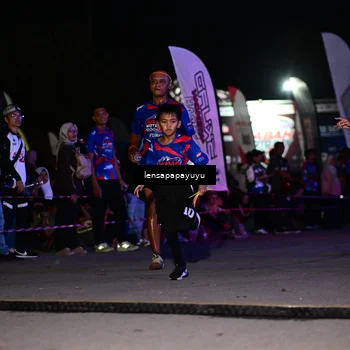 Runner Photo 6062469