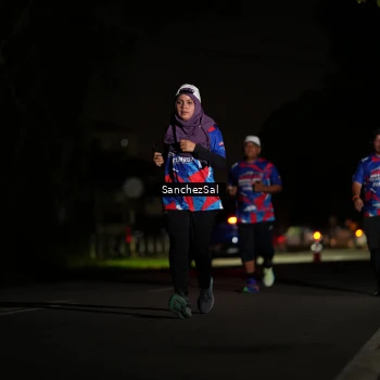 Runner Photo 6062543