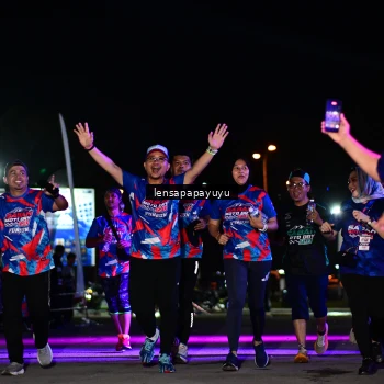 Runner Photo 6062648