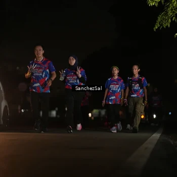 Runner Photo 6062815