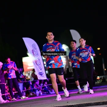 Runner Photo 6062993