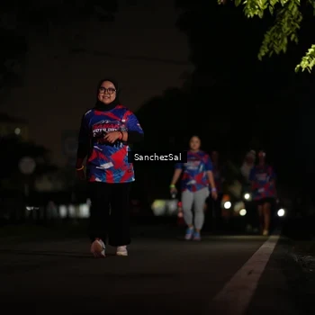 Runner Photo 6063022