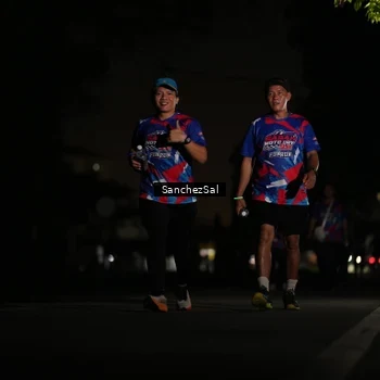 Runner Photo 6063073