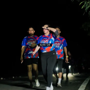 Runner Photo 6063080