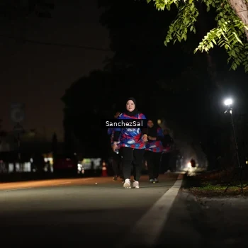 Runner Photo 6063117